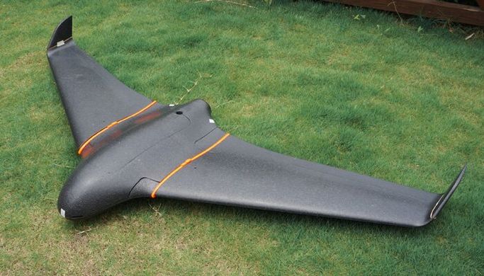 Літаюче крило Skywalker X8 Black 2122мм KIT